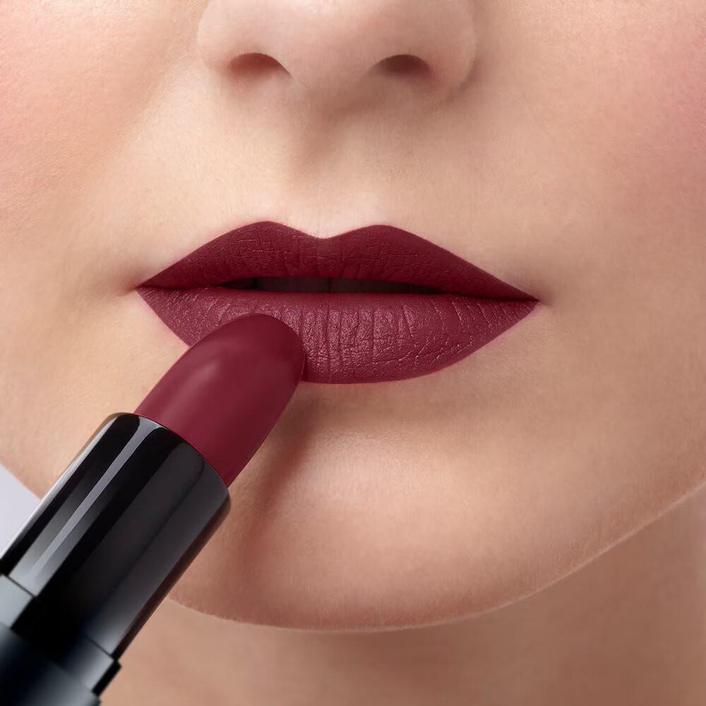 Artdeco Matte Lipstick - 134 Dark Hibiscus -