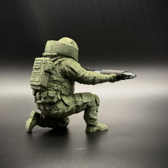 Подставка для ручек "Солдат" 3D-печать, коленопреклоненный солдат, подставка для карандашей, настольный органайзер для офиса, дома, настольный декор, подарки для мужчин, отца