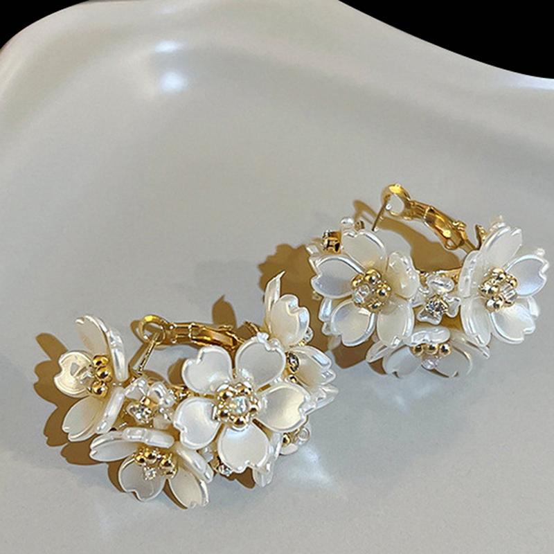 1Pair Exquisite Flower Splicing Earrings Temperament Simple Jewelry