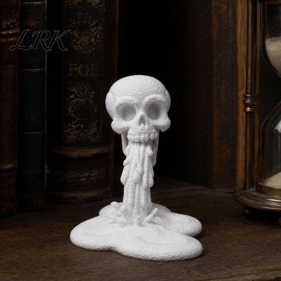 Легкий и прочный 3D-печатный арт-череп, Орнамент с потоком воды, Креативная статуэтка с атмосферой темной ниши, Устойчивое основание, Компактный готический декор,