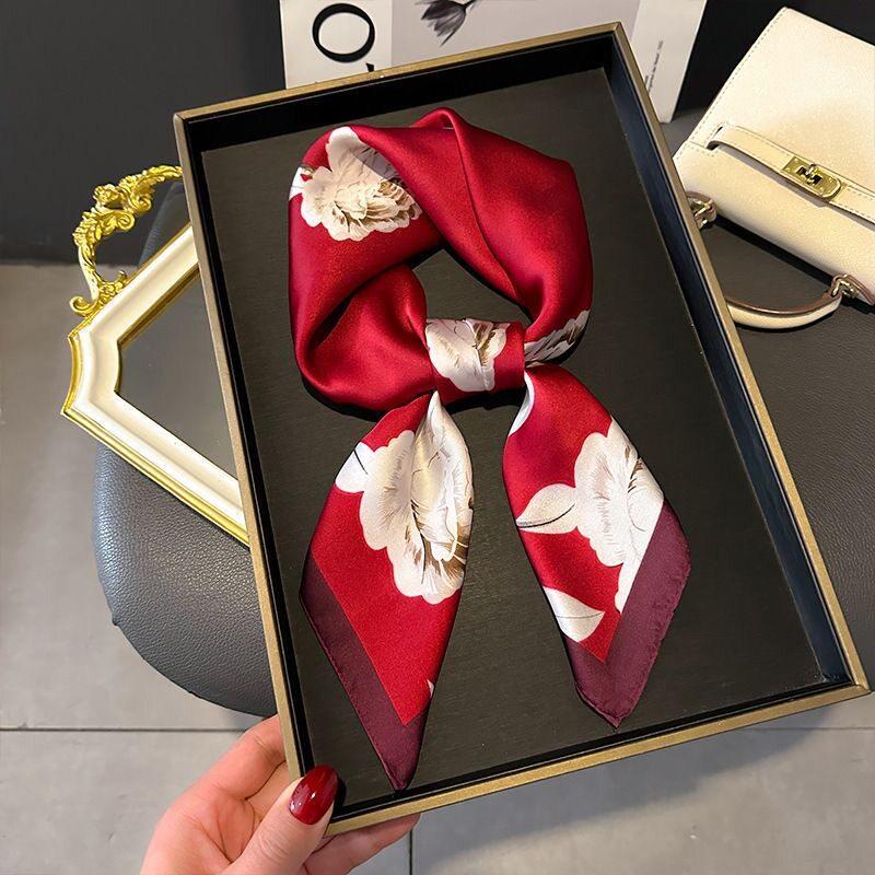 Black And White Simple Cashew Flower Square Scarf Silk Scarf Women'S Ethnic Style Waist Scarf Small Square Scarf Decoration High-End Waist Scarf Scarf