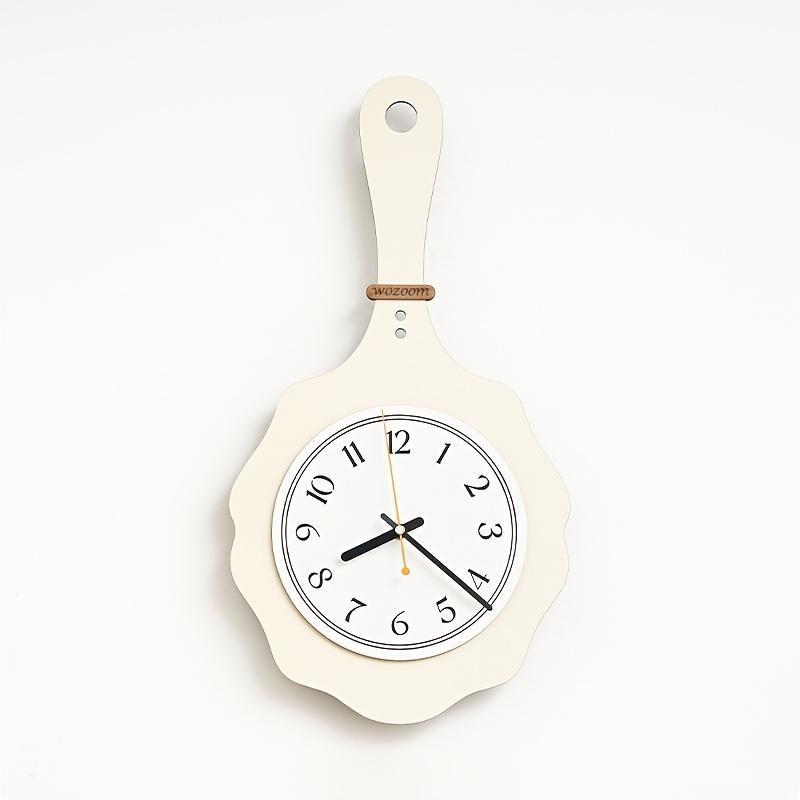 Винтажные настенные часы с деревянным корпусом, белым циферблатом, черными цифрами и стрелками, бесшумный механизм, идеально подходят для кухни, столовой, кухонные настенные часы
