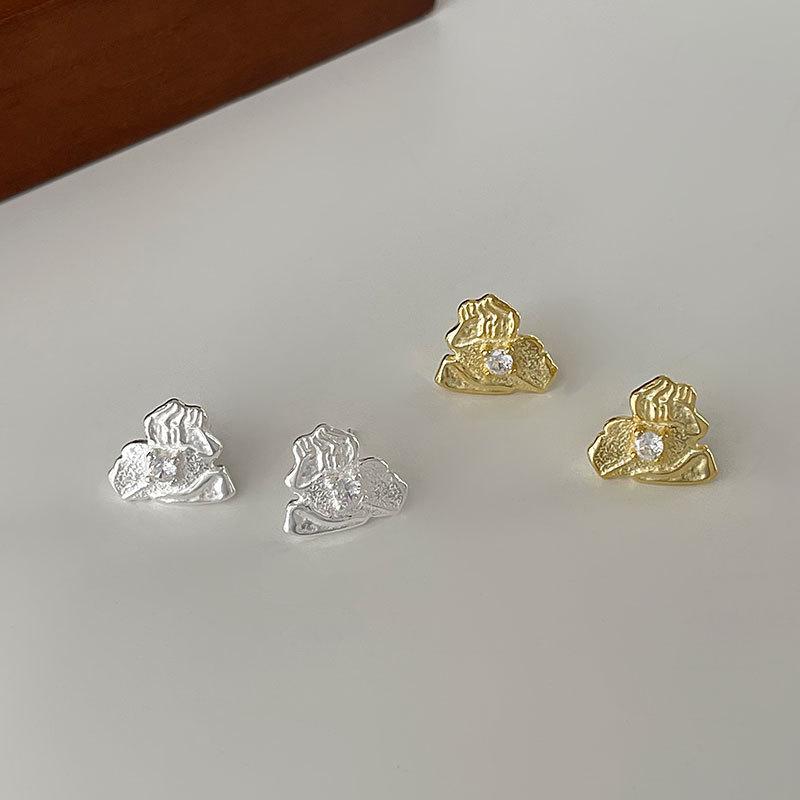 Легкие роскошные высококачественные серьги из фольги с подвесками Love Zircon, серьги с необычной текстурой в форме сердца