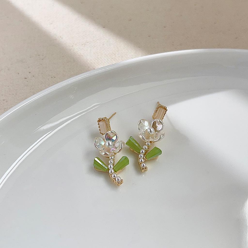 Green Floral Earrings - Japanese Korean Sweet Tea Series, High-End Whitening Ear Accessories