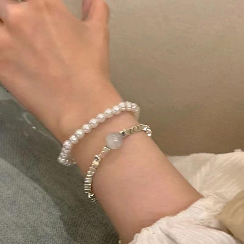 Изысканный многослойный браслет из неправильного серебристого жемчуга Шикарная модная бижутерия