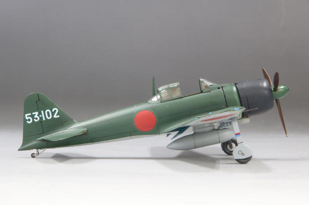 FineMolds Масштаб 1/72 Императорский японский морской истребитель Zero A6M52 палубный FR01 Пластиковый модельный набор Mitsubishi Ранняя модель
