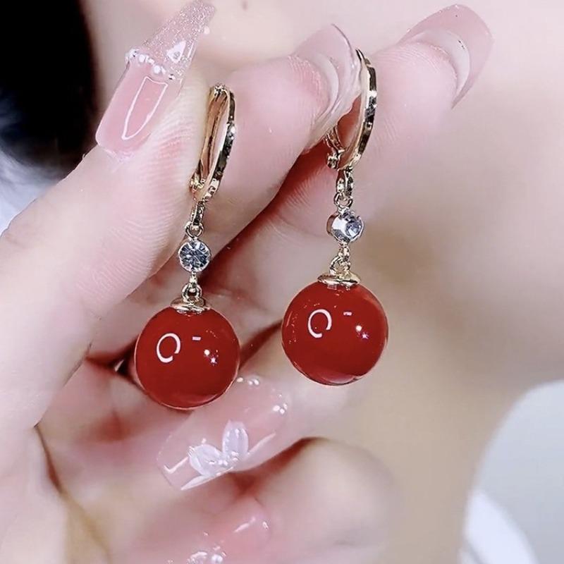 S925 Silver Needle Retro Red Pearl Earring Buckle Explosive High End Charm Small Earrings Round Face Slimming Earrings
