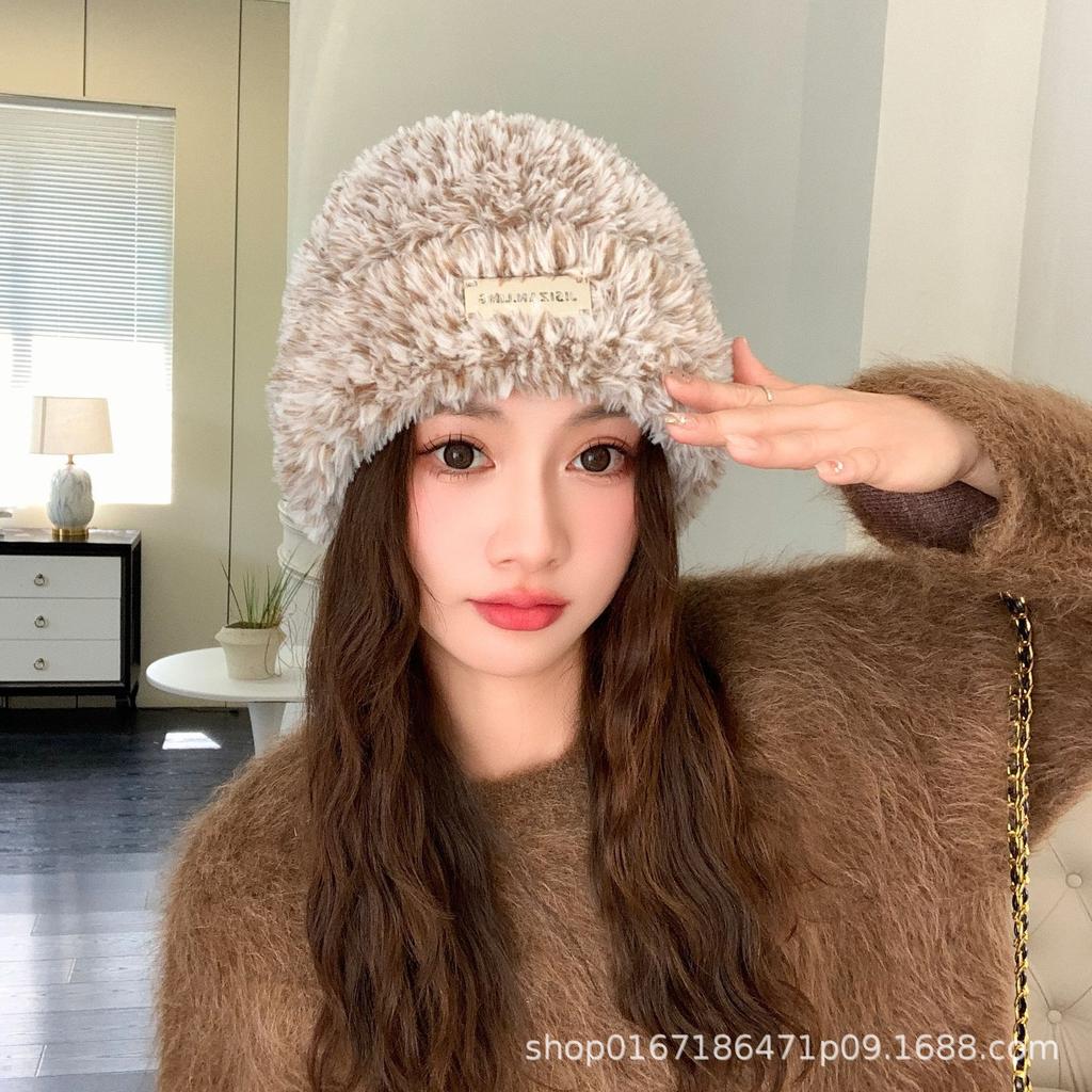 Осенние и зимние повседневные женские шапки плюшевые новые вязаные шапки универсальные теплые защитные наушники утолщенные модные шерстяные шапки