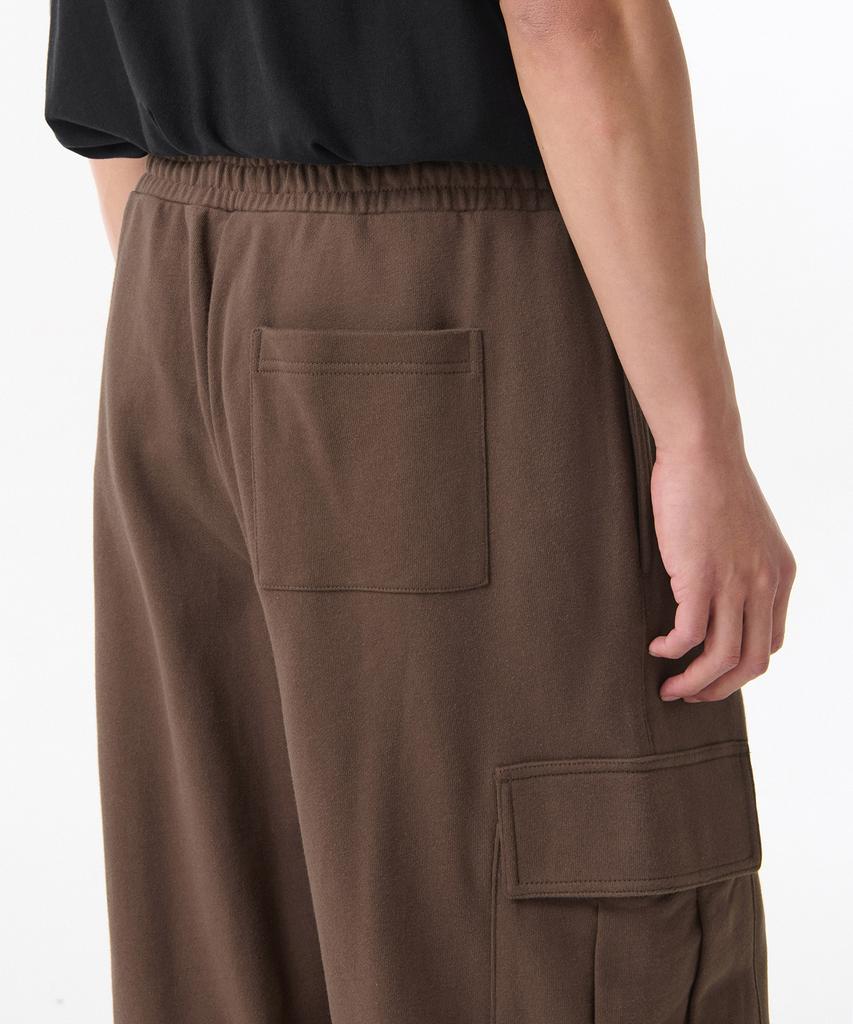 MUSINSA STANDARD One-Pleat Wide Cargo Sweatpants [Baroque Brown]