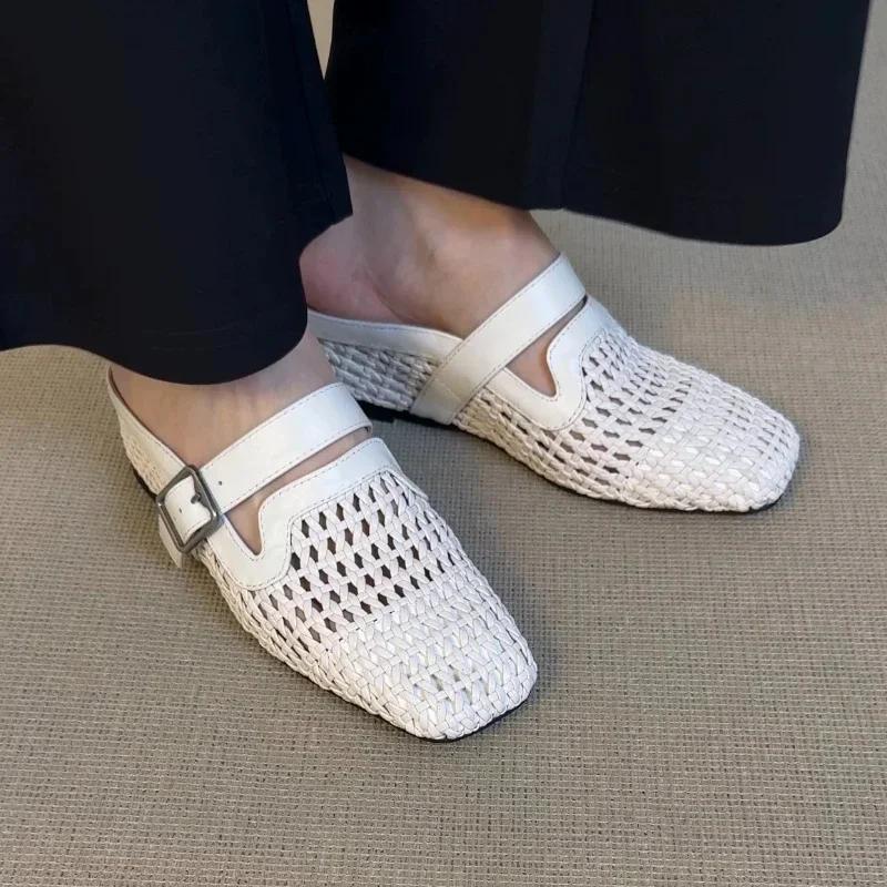 Модные женские тапочки на танкетке, плетеные мюли с ремешком на пятке, летние босоножки на каблуке 2025 с квадратным носком, модные новые сандалии для женщин