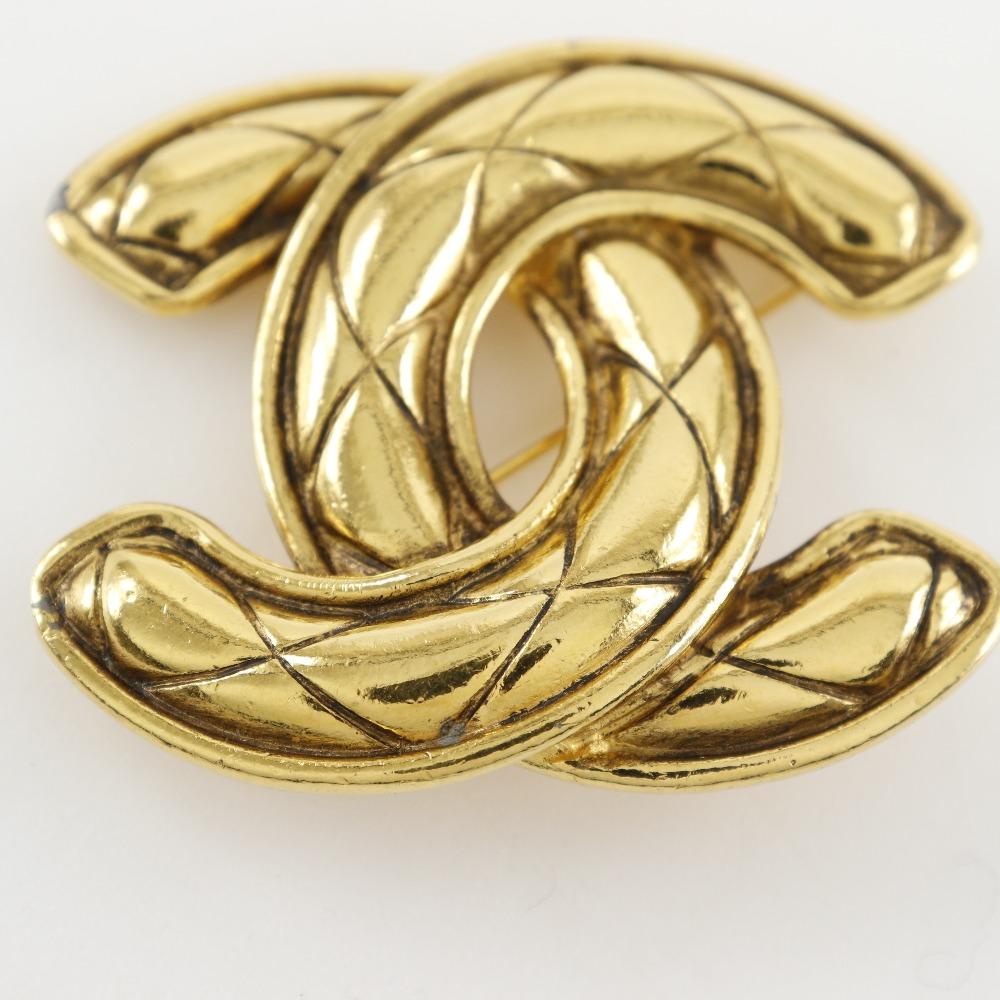 Chanel Брошь Матрас COCO Mark винтажная Позолоченная 38,3 г Женская Б/У