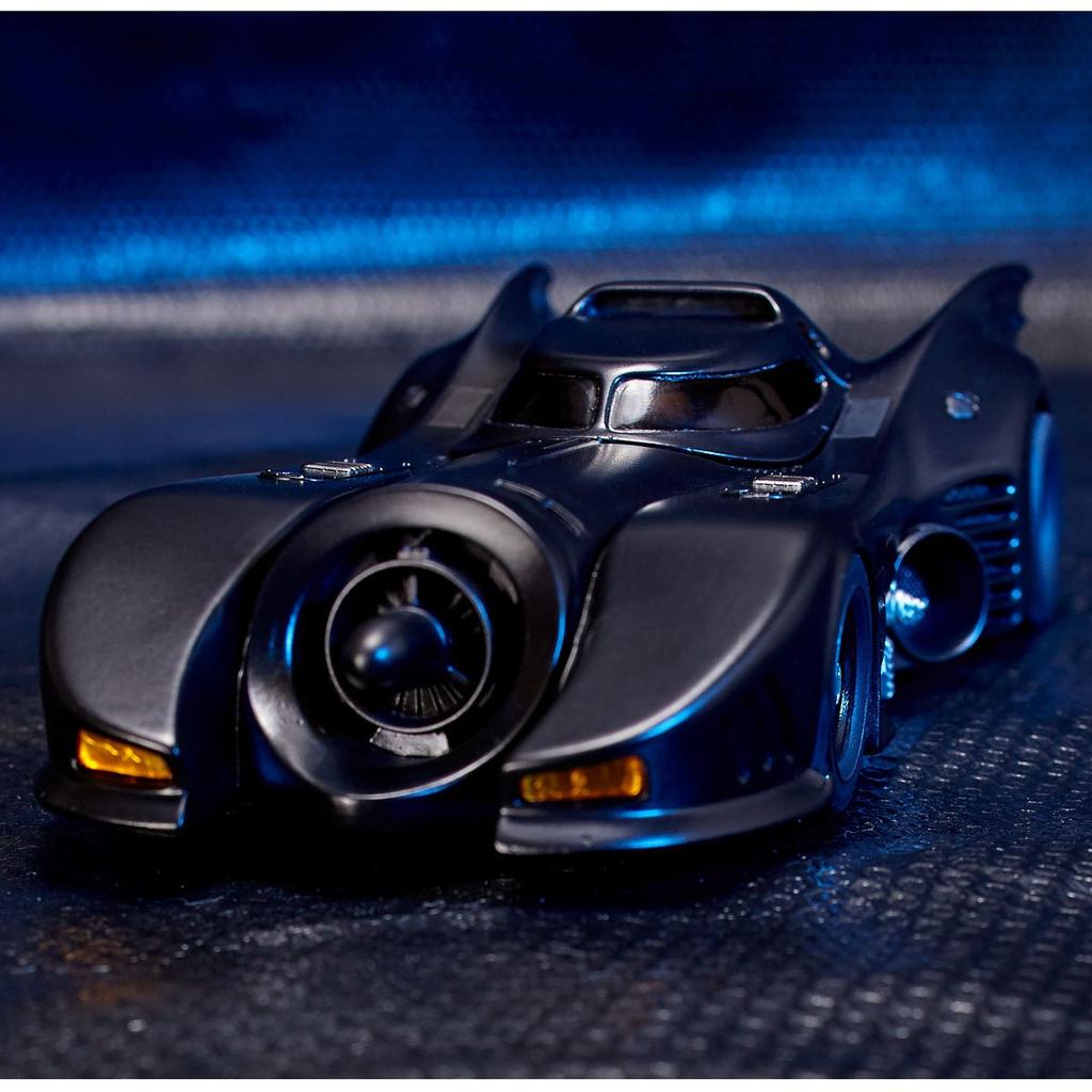Фигура сложная Фильм Revo Batmobile 1989 Batmobile (1989) Общая длина ок.. 170 мм ABS&PVC окрашенная подвижная фигурка Revoltech