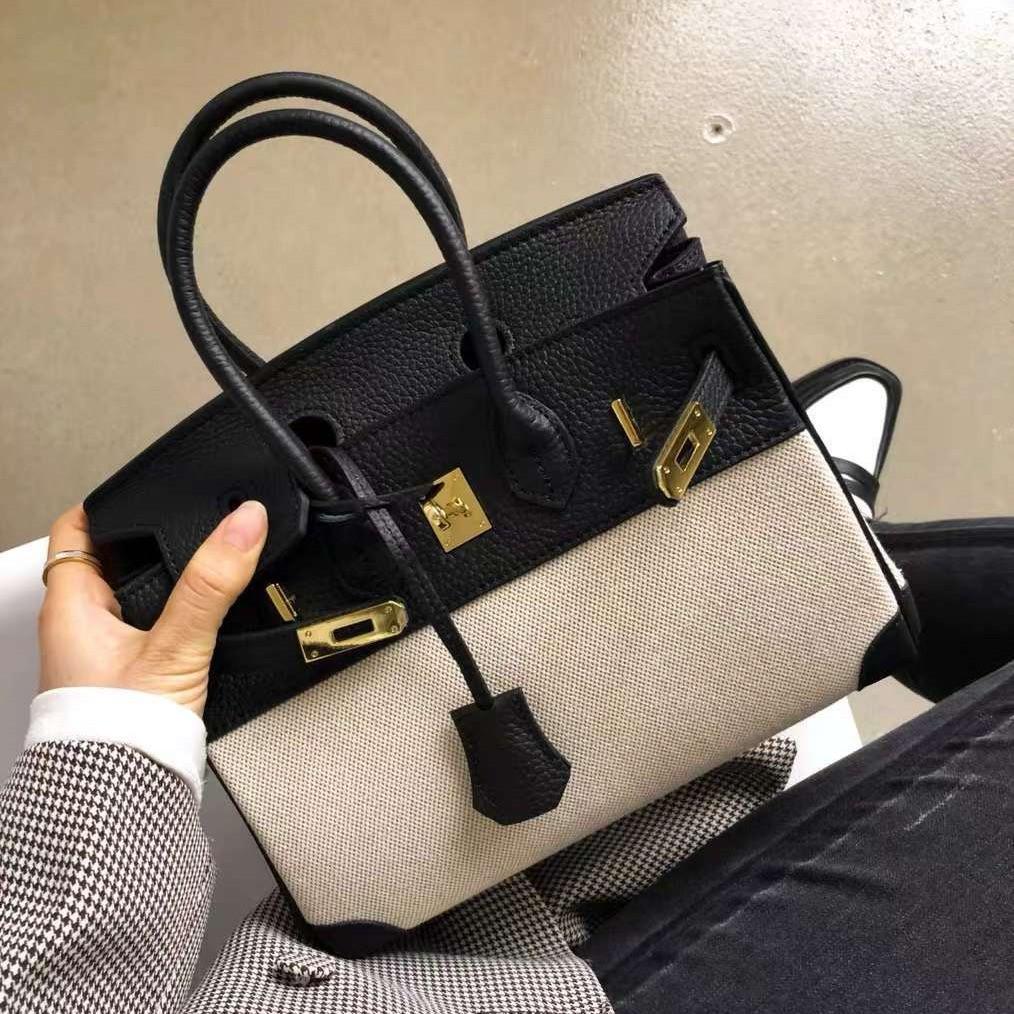 Женская знаковая сумка-тоут в стиле колор-блок Осень/Зима 2025