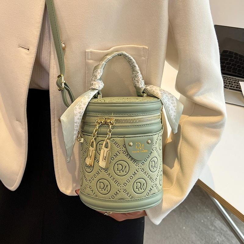 Bags Women's Bags 2025 New Autumn and Winter High-end Niche Cylinder Handbags Bucket Bags Versatile and Popular Messenger Bags