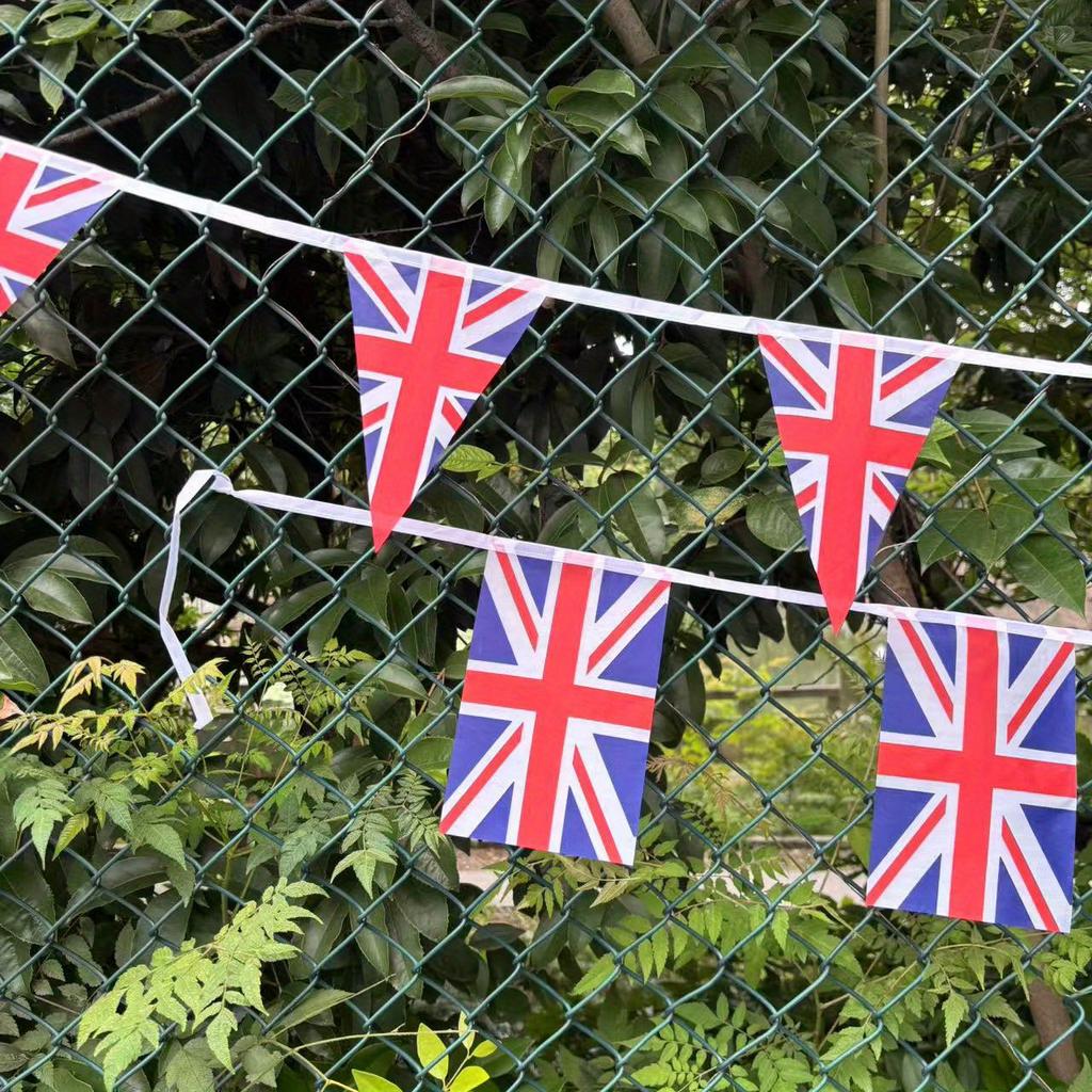 10m (32.8ft) 30 Flags UK British Flag String Flag Pennant Decoration Hanging Flag Pull Flag National Day Garden Decoration