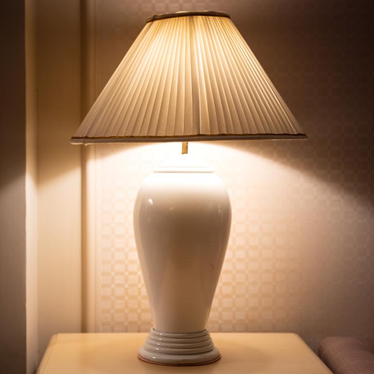 Led Bulb E27 A67 17.5W = 150W 2452Lm Warm Color 2700K Corepro Philips