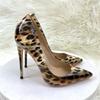 Сексуальные женские туфли из блестящей лакированной кожи с леопардовым принтом, с острым носком, на шпильках 8, 10, 12 см, туфли-лодочки, банкетные туфли для женщин