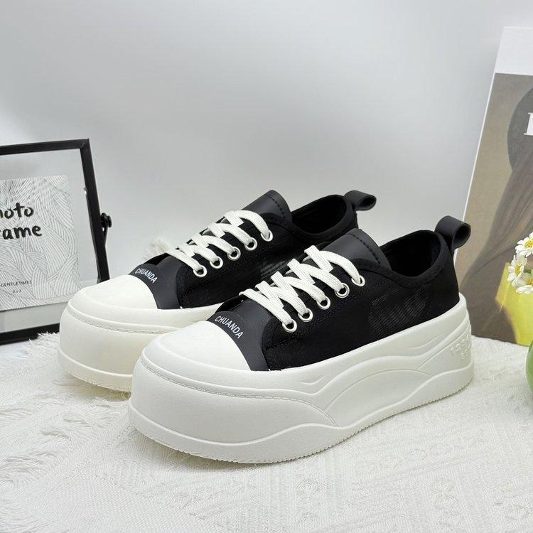 Белые кроссовки из сетки на толстой подошве женские 2025 лето новые универсальные дышащие повседневные кеды спортивная обувь женская обувь подошва-маффин