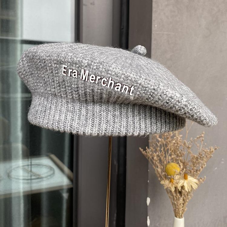 Hat female autumn and winter face small warm knitted beret retro versatile painter hat small fragrant bud hat