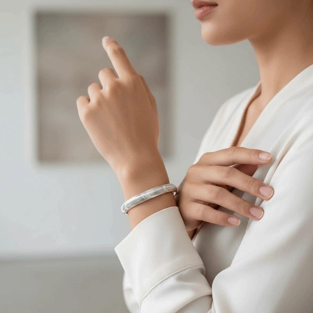 Zinc Zinc Alloy Cat's Eye Bracelet Waterproof Golden Wristband Classic Opening Brushed Bangle Festival Gift