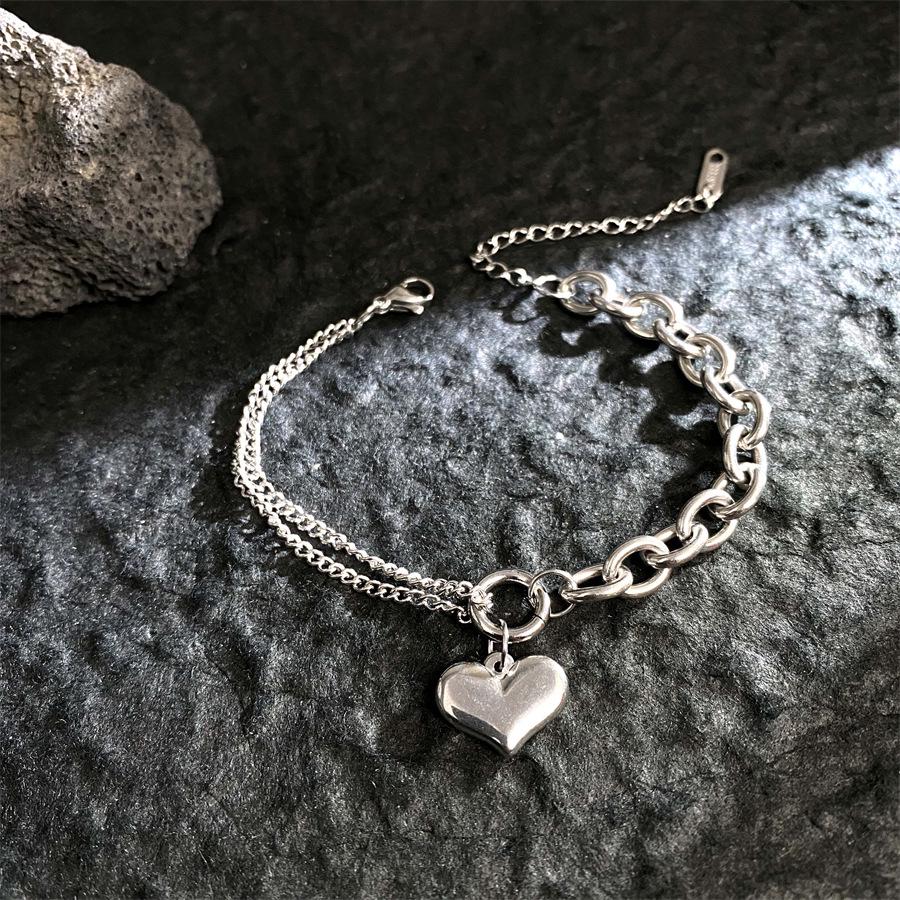 Двухслойный титановый браслет в европейском и американском хип-хоп стиле с римскими цифрами и подвеской в виде четырехлистного клевера