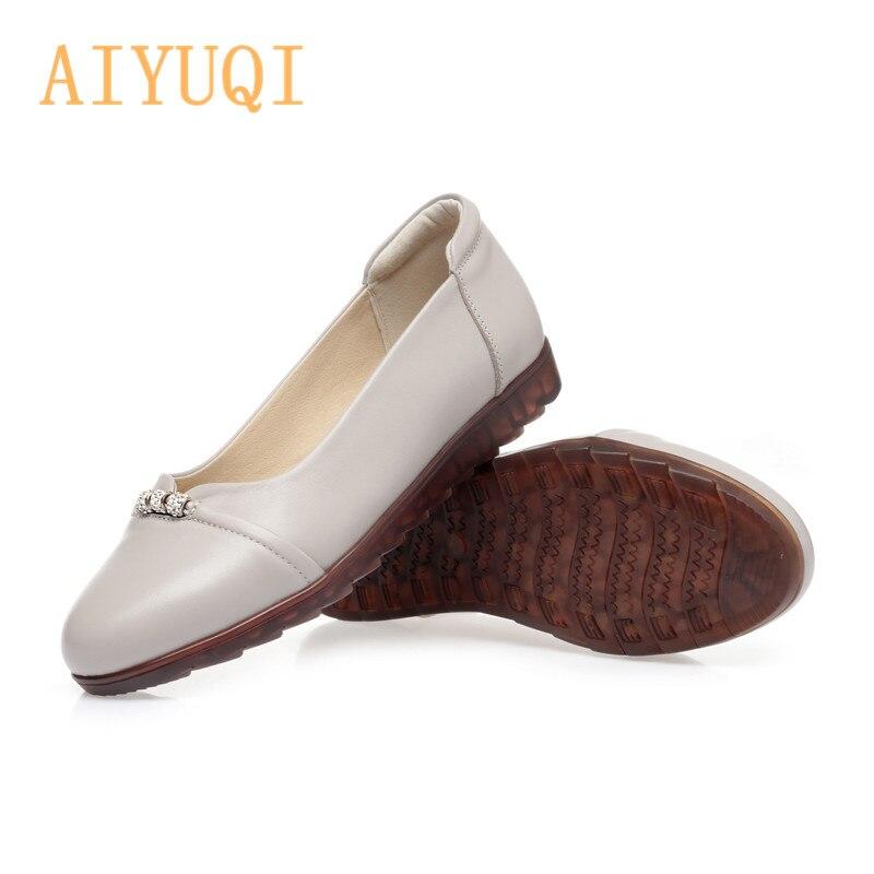 Женская весенняя обувь, женская обувь из натуральной кожи на плоской подошве, женская обувь из говяжьего сухожилия с мягкой подошвой, обувь для мам среднего и пожилого возраста