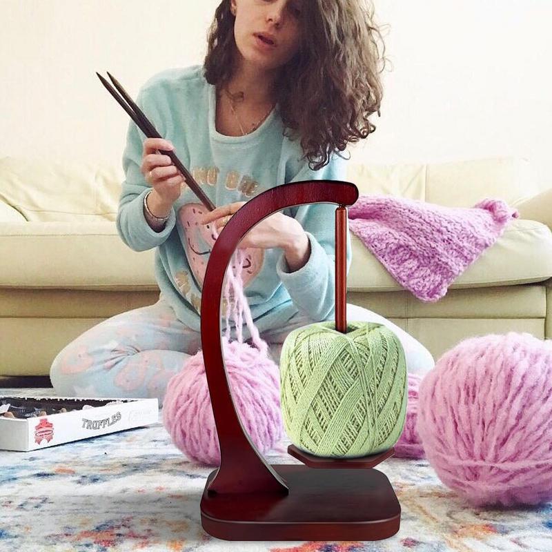 Деревянный держатель для пряжи с подставкой для телефона, вращающийся на 360 градусов, инструмент для вязания с противоскользящей накладкой, прялка для пряжи для вязания спицами и крючком