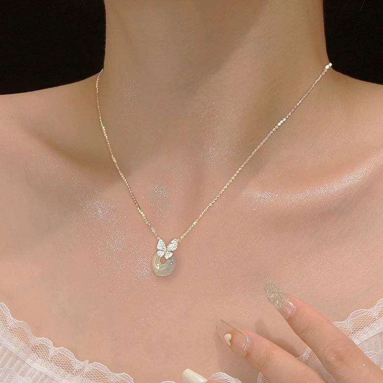 S999 Pure Silver Chalcedony Safety Buckle Pendant Butterfly Sterling Silver Necklace Female Light Luxury Minority Clavicle Chain Necklace