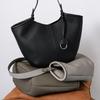 2025 Autumn/Winter Women's Large Capacity Genuine Leather Cowhide Shoulder Handbag