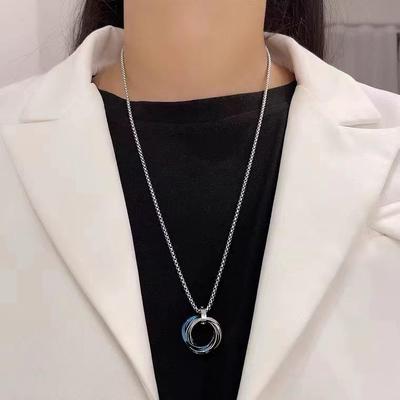 Унисекс ожерелье из титановой стали с тремя кольцами: Трендовый хип-хоп аксессуар в виде круглой цепочки для пар.
