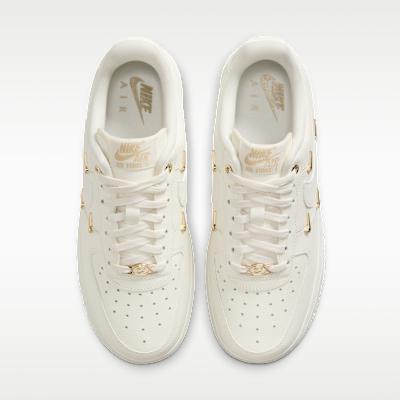 Женские кроссовки Nike Air Force 1 '07 LX CN Sail Gold с мини-свушами (Женский) Парус/Парус-Металлик Золотой