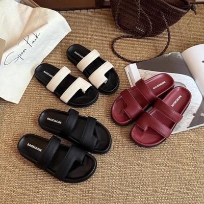 Мода 2025 Новые шлепанцы на толстой подошве, тапочки, женская обувь из натуральной кожи, женская повседневная праздничная обувь, удобные плоские летние шлепанцы для женщин