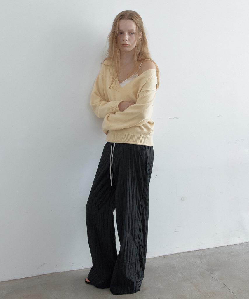 TOAVE Sally Cashmere Deep V-Neck Knit (Butter)