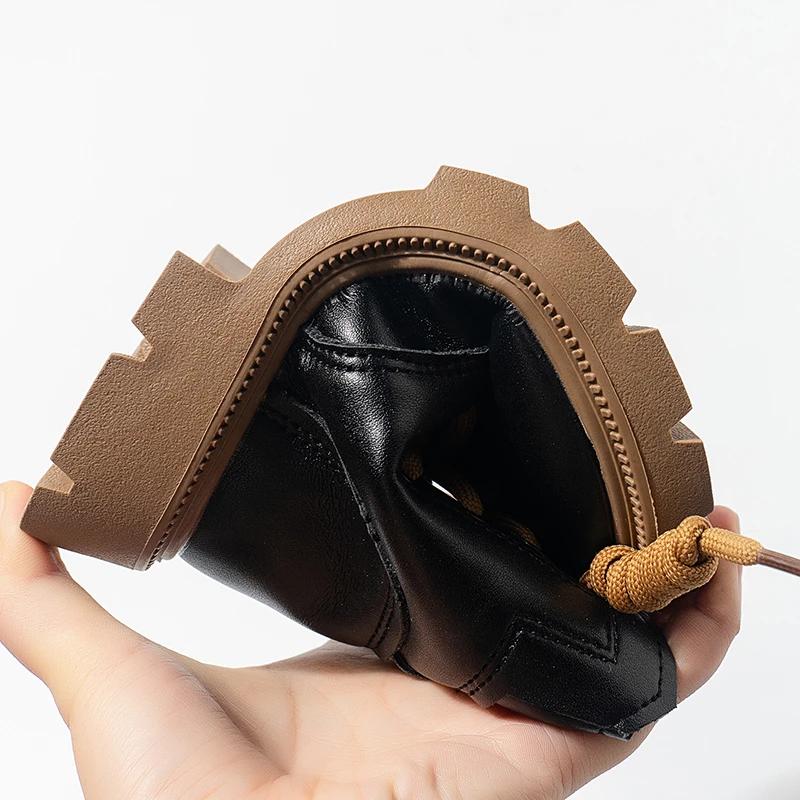 2024 Детские короткие ботинки для девочек и мальчиков, зимняя новая мода в корейском британском стиле, мягкая подошва, нескользящая, универсальная, теплая обувь