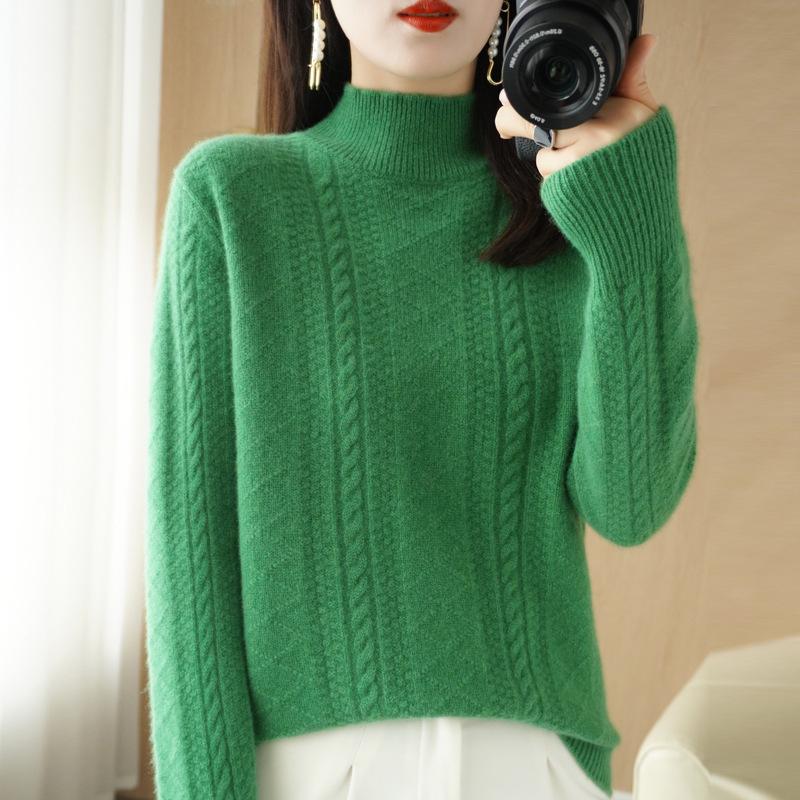 Свитер из жаккардовой шерсти с высоким воротом и вертикальной полоской - Модный трикотаж из кашемира с кабельным узором