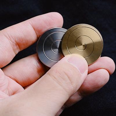 Игрушка для стола с вращающейся волчком, снятие стресса, тревожности, для детей, подростков, взрослых, портативная, для путешествий, металлическая монета, игрушка-фиджет