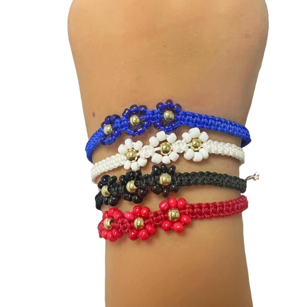 Adjustable Multi-Color Daisy Beaded Bracelet for Beach Parties