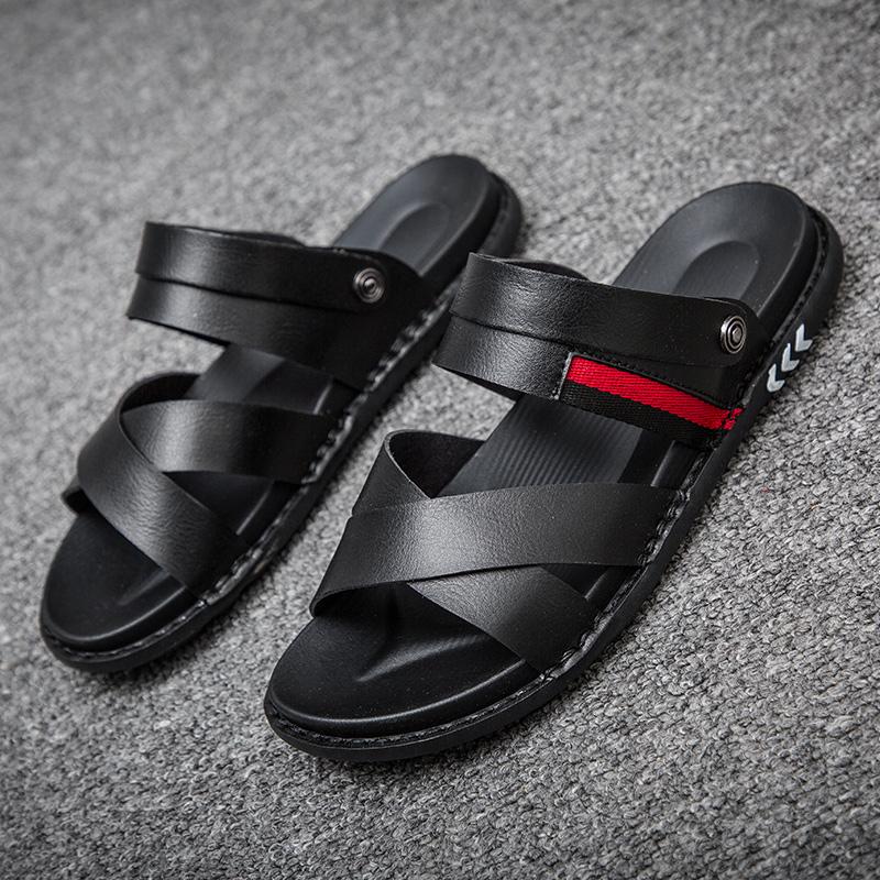Летняя обувь для мужчин 2024 года, дизайнерские повседневные кожаные пляжные сандалии на плоской подошве из вспененного материала, роскошные кроссовки, мужская обувь, мужские черные тапочки