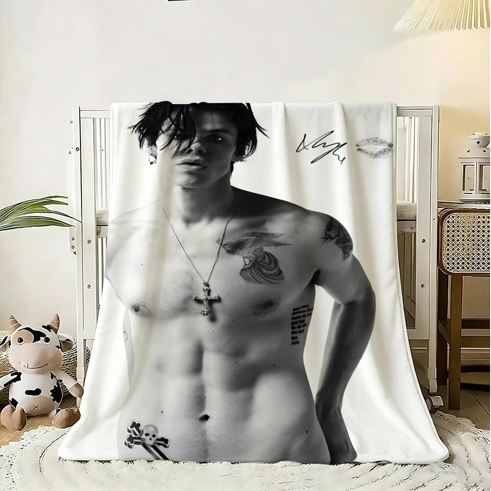 Плед Singer Y-Yungblud из мягкого фланеля, легкий дышащий летний плед для сна на диване, дома, в путешествии, уютный декор
