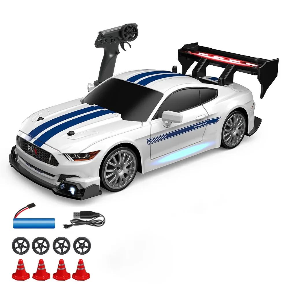 Non-Toxic Rc Drifting Car 1/24 4Wd 30Km/H High Speed Led Lights Gyro 2.4Ghz Remote Control With Pvc Shell Electric Toys For Children Kids Gift