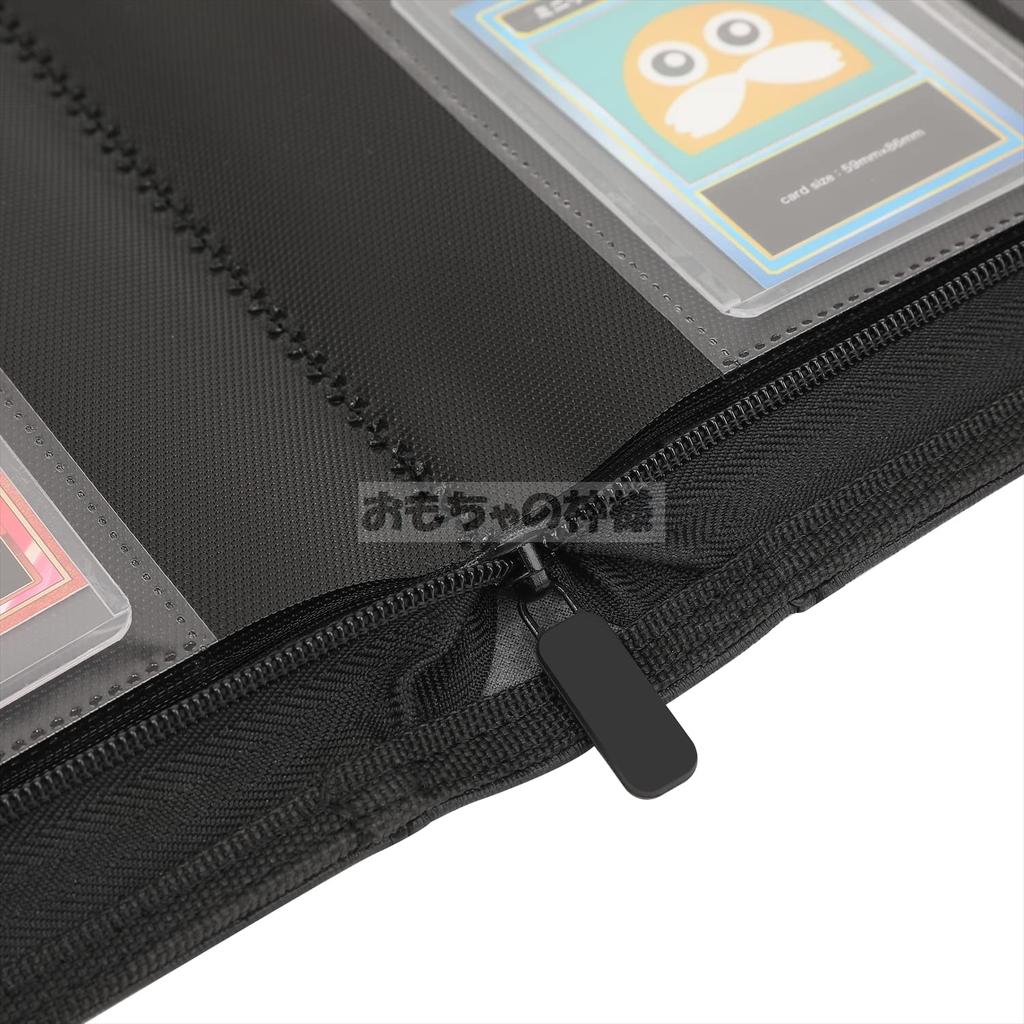 Карточки с верхней загрузкой Toy God можно хранить в верхнем загрузочном отсеке с застежкой-молнией/сбоку. (4 кармана)