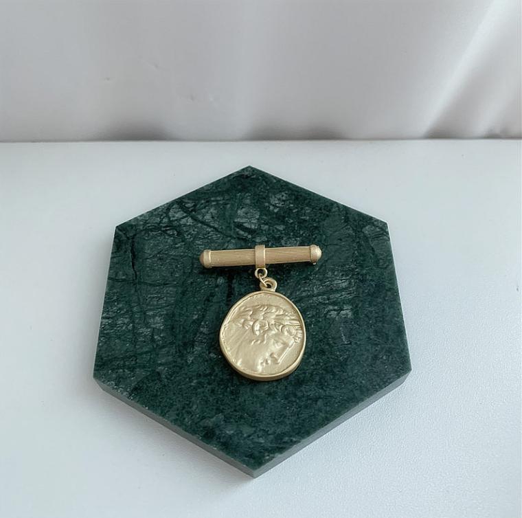 Mihmily Бренд - Винтажная брошь во французском стиле барокко