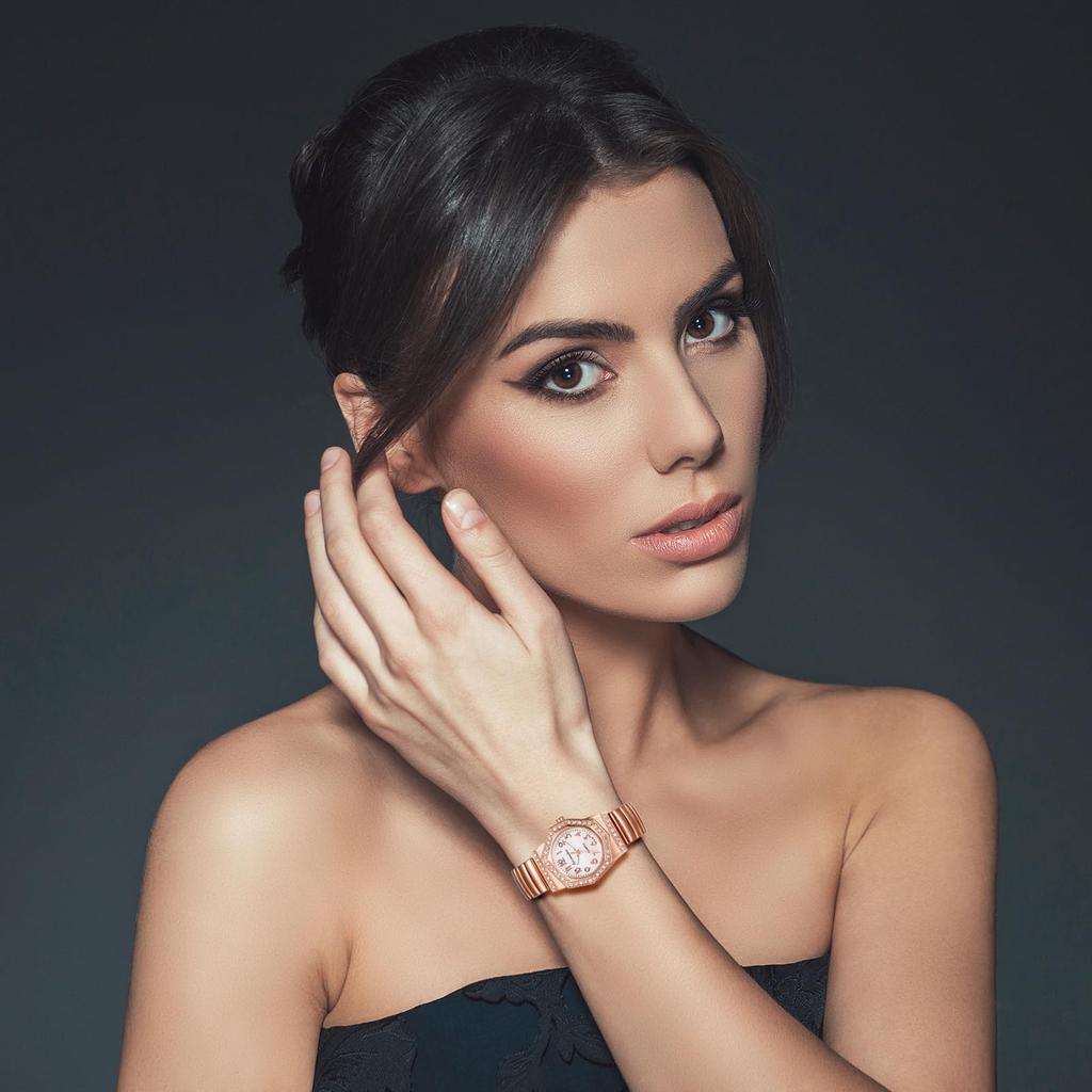 Watch Cute Analog Display Pink Stretchable Strap Waterproof Quartz Leisure Business Fashion Accessory Birthday Anniversary Christmas Day Gift for Her