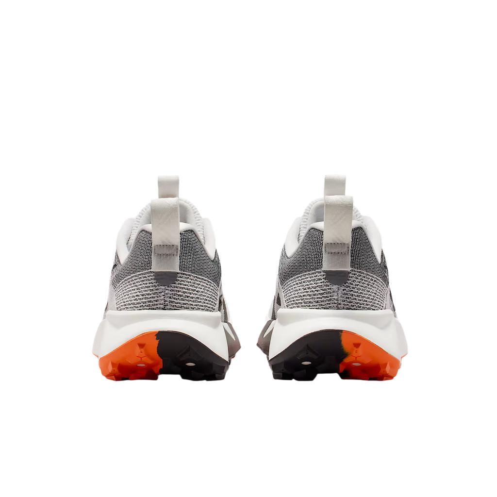Nike Кроссовки женские Wildhorse 10 Summit White Safety Orange Phantom Black FV2337-103