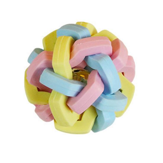 Жевательный мяч для собак Разноцветный переплетенный мяч с колокольчиком Резиновый интерактивный виляющий мяч Игрушка для жевания питомцев для снятия скуки и чистки зубов для собак кошек