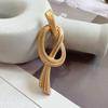 Vintage Gold Knot Brooch - Retro & Elegant Corsage Pin