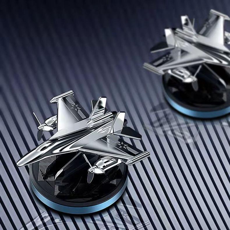 Вращающийся автомобильный освежитель воздуха в виде вертолета на солнечной батарее с датчиком освещенности