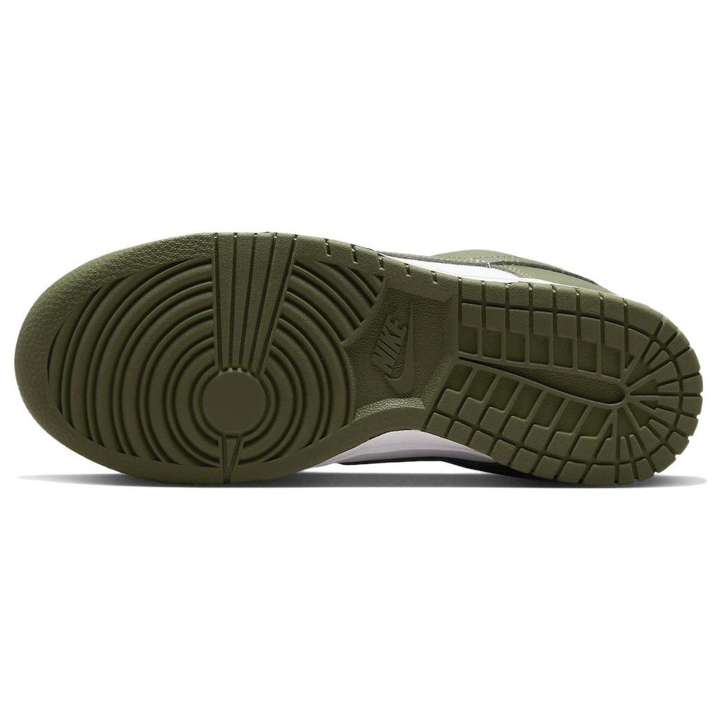 (WMNS) Nike Dunk Low 'Medium Olive' Женские DD1503-120
