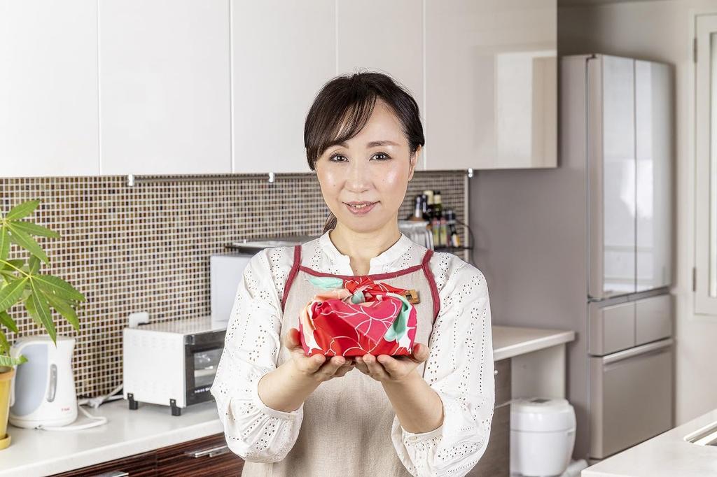 Chiori Bento That Will Make Your Family Smile (TJMOOK)