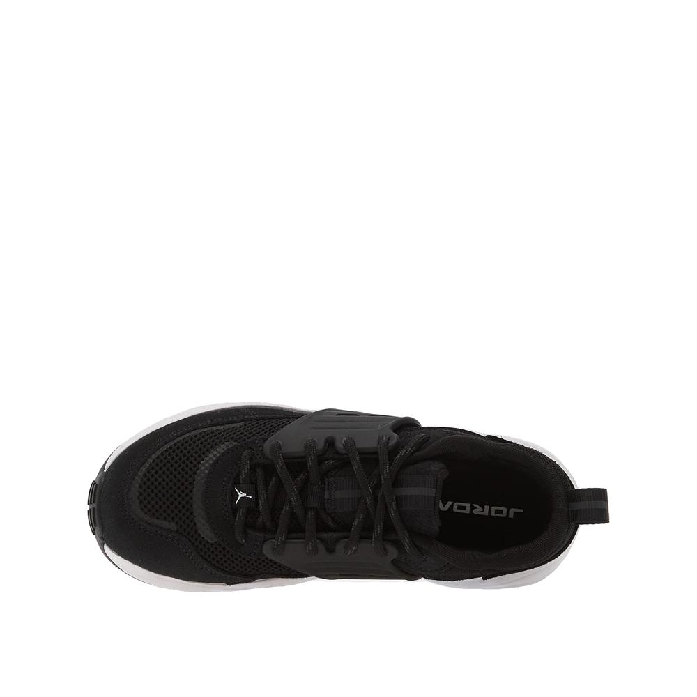 Footwear Type + Nike + trunner